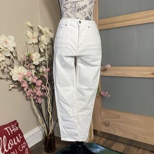 Gap True Skinny White Jean High Waisted Flower Embroidered Size 26R